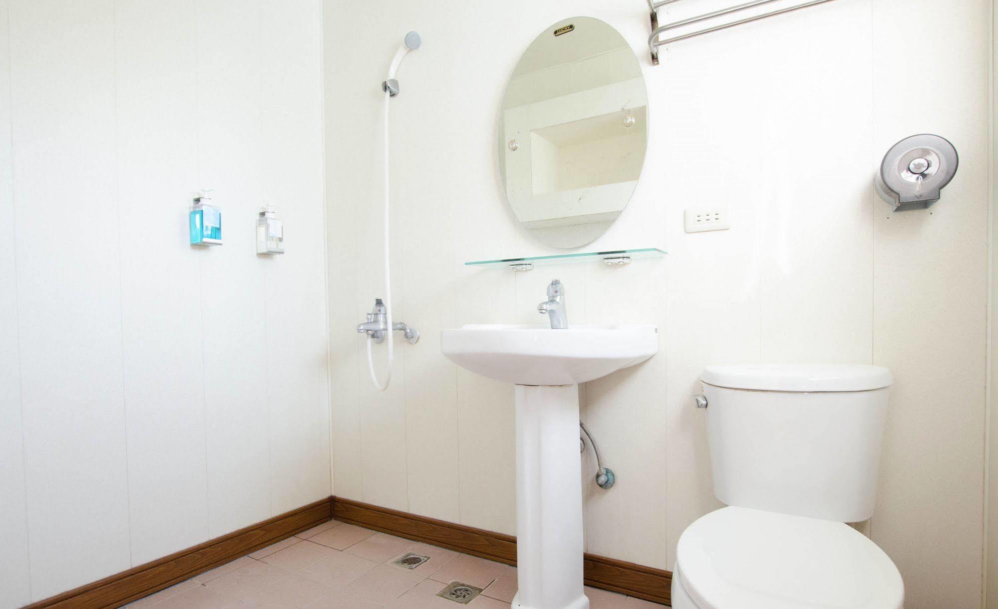 Lantian Baiyun Apartment Хуалиен Сити Екстериор снимка
